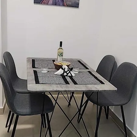 Apartment σπιτι στο κέντρο της αθήνας! Athens