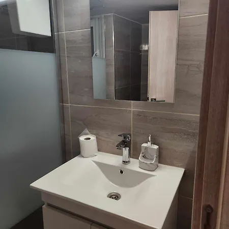Apartment σπιτι στο κέντρο της αθήνας! *