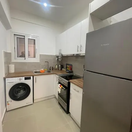 σπιτι στο κέντρο της αθήνας! Apartment *